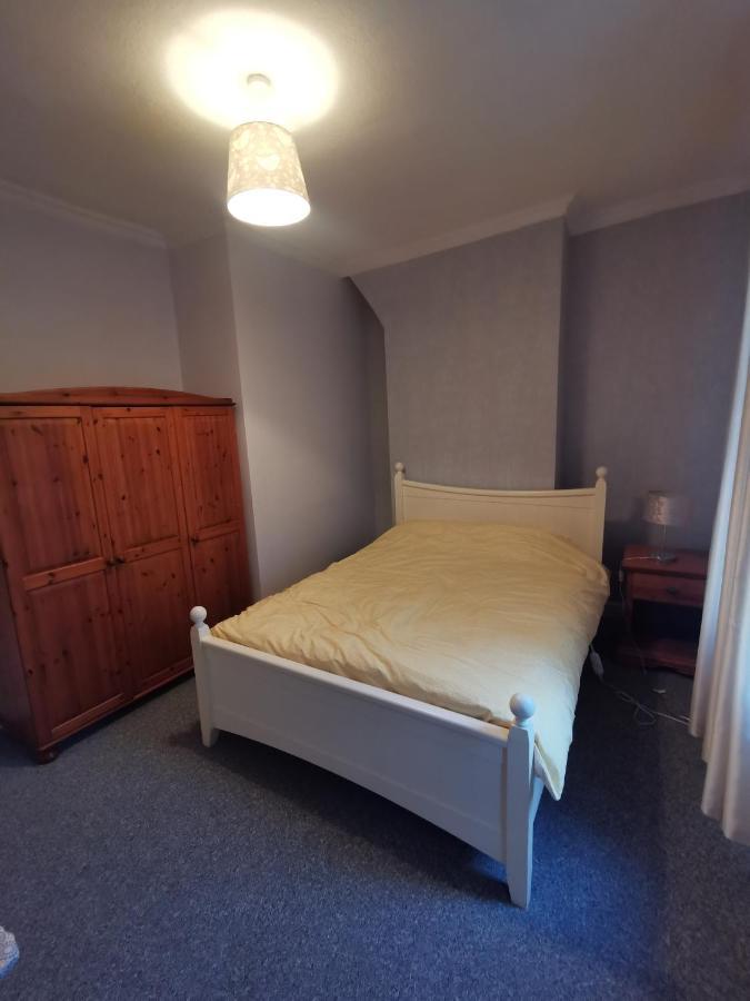 Parkside House 3 Bedroom 2 Bathroom. Parking. Barrow-in-Furness Exteriör bild